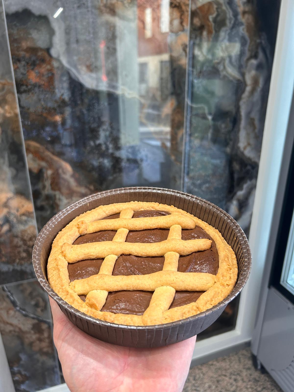 Torta crostata con crema di nocciole