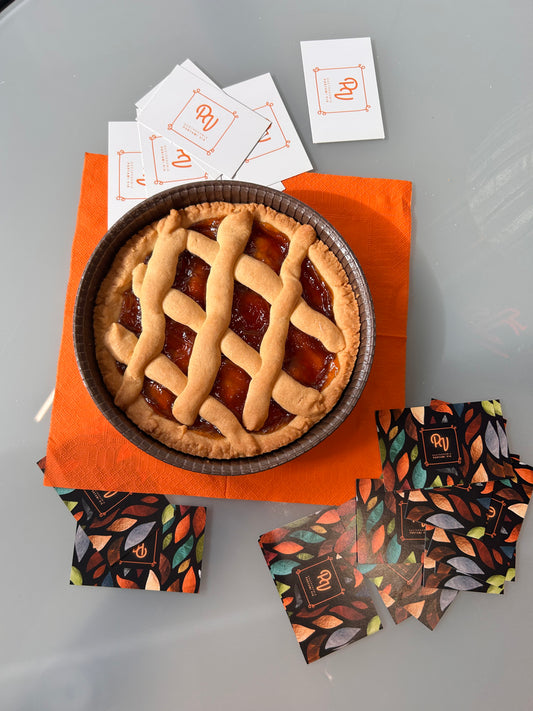 Torta crostata con marmellata di albicocche