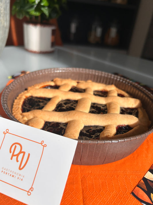 Torta crostata con marmellata di frutti di bosco